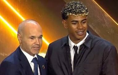 弗莱彻：不清楚为何利马进球被判无效；我为球队表现感到骄傲